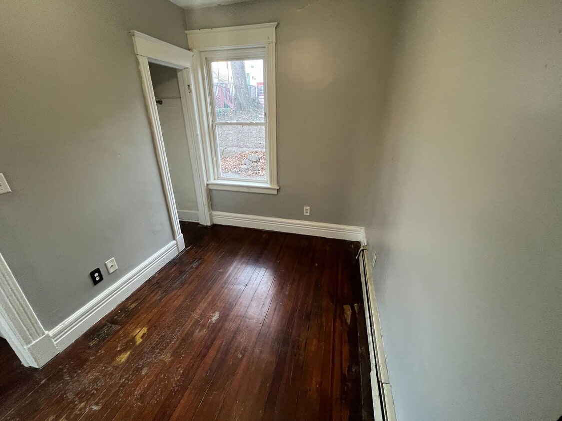 Building Photo - 50 Elberon Pl