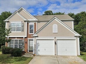 Building Photo - 12303 Bobhouse Dr
