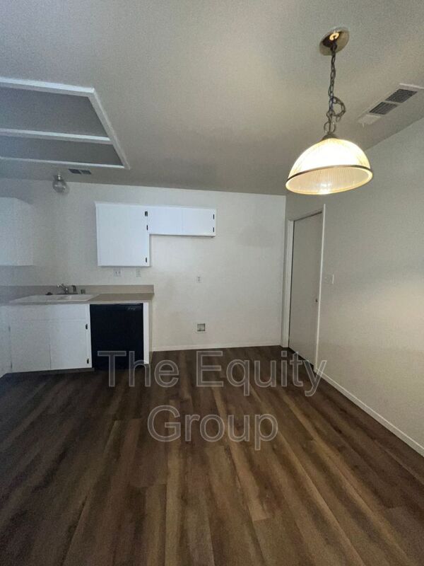 Foto del edificio - 2614 Bright St