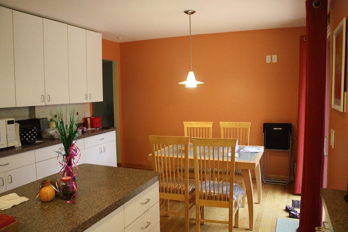 Breakfast Nook - 33872 Yorkridge St
