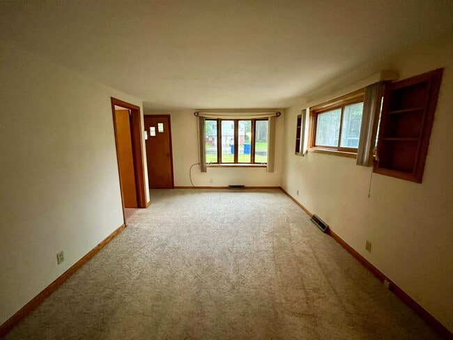Building Photo - 3 Bed 1 Bath Single Family Home in Wausau
