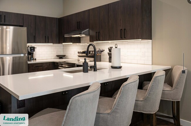 Foto del edificio - 1364 E Battlefield Rd