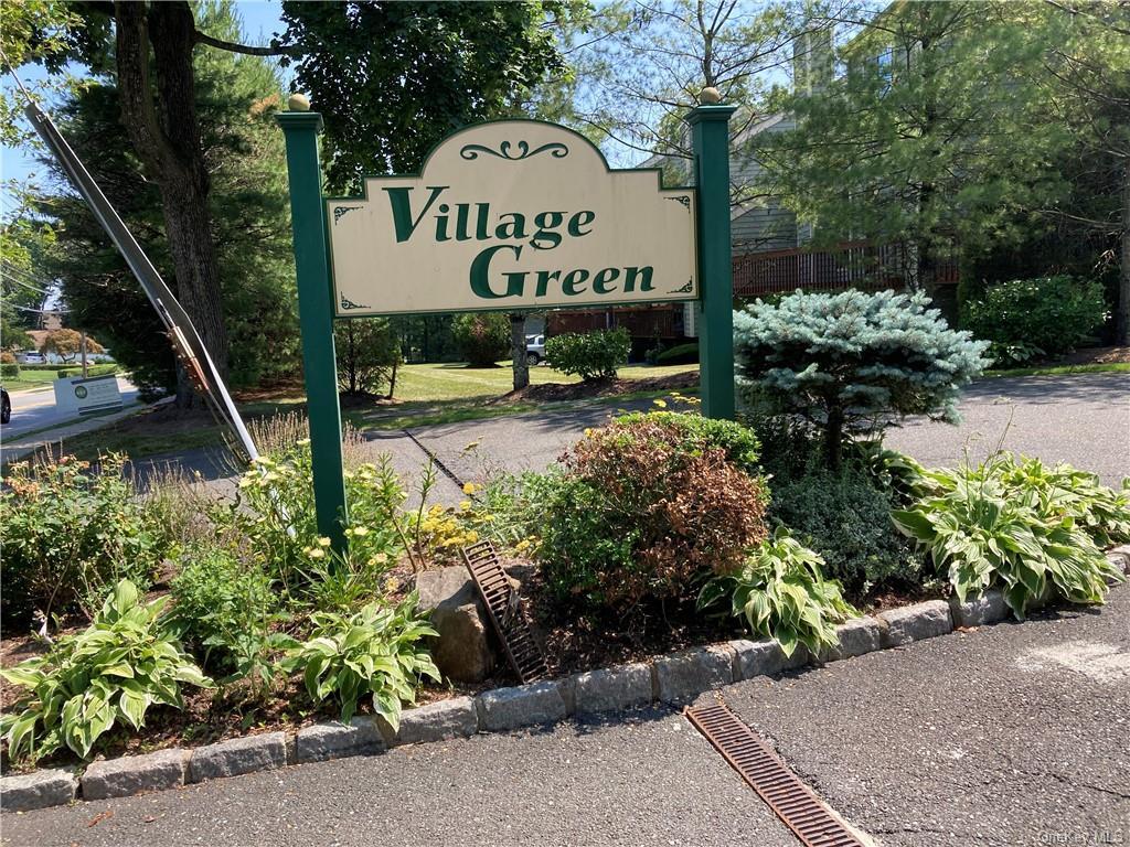 Primary Photo - 23 Village Green