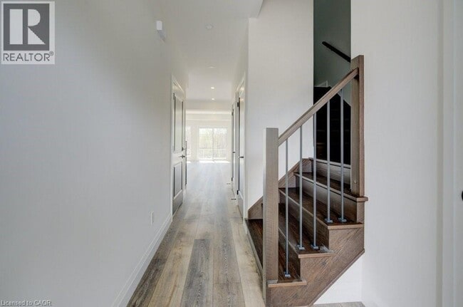 Building Photo - 573 Guelph St