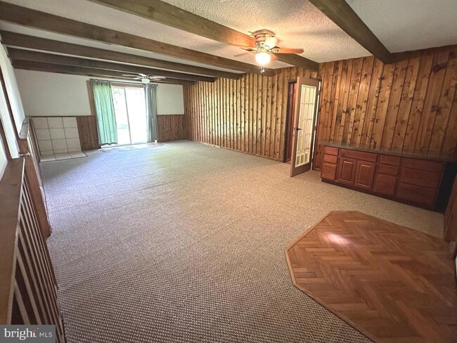 Building Photo - 3884 Bayside Dr