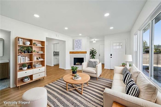 Building Photo - 1221 Cummings Way