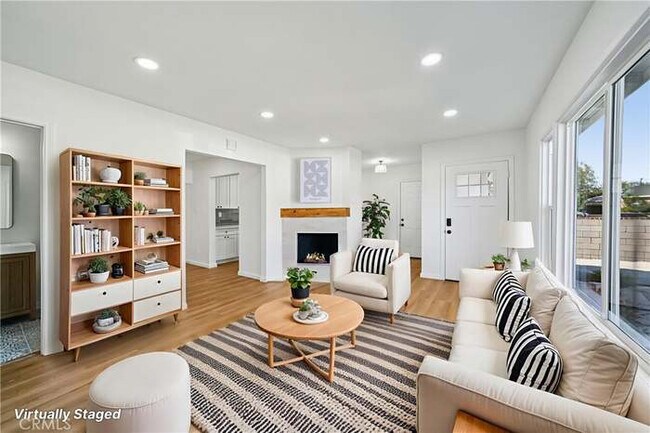 Foto del edificio - 1221 Cummings Way