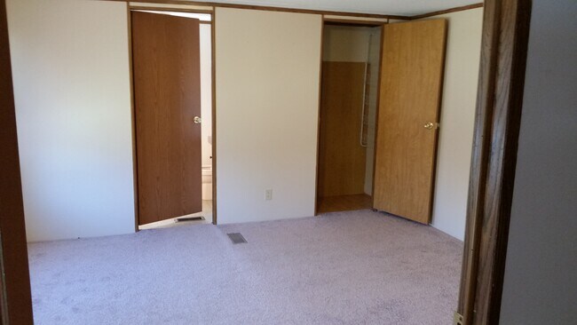 Building Photo - 1104 Capella Rd