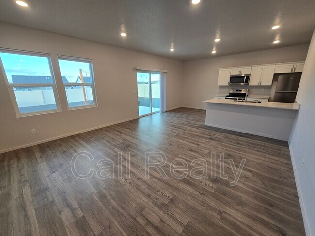 Foto del edificio - 10526 Duckhook Rd