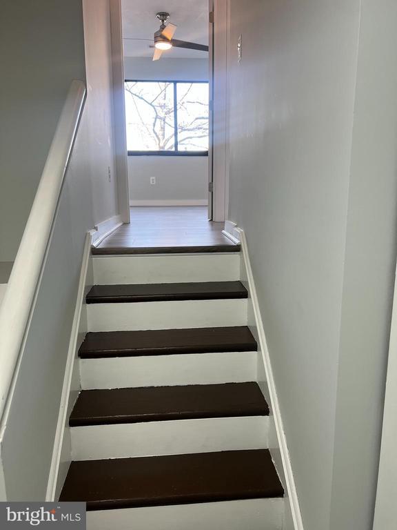 Foto del edificio - 2214 Deerfern Crescent