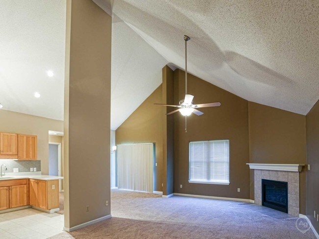 Building Photo - 491 Burroughs Dr