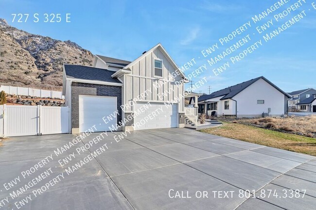 Building Photo - Enormous 5 bed - 3.5 bath Pet-Friendly Wil...