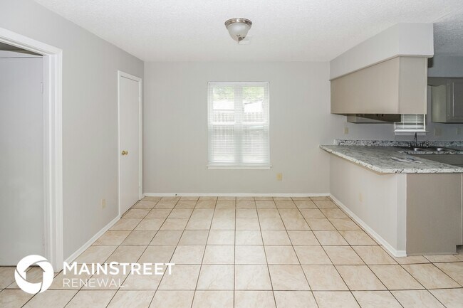 Foto del edificio - 4405 Indian Trail Dr