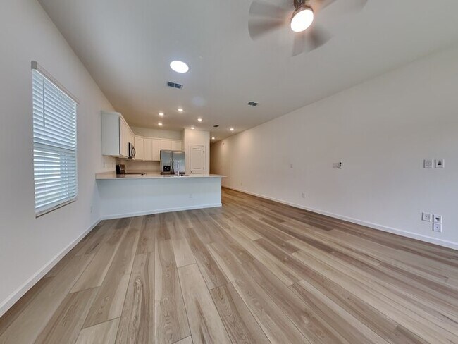Foto del edificio - Base rent $1,821.00 plus $29.00 RBP Total ...