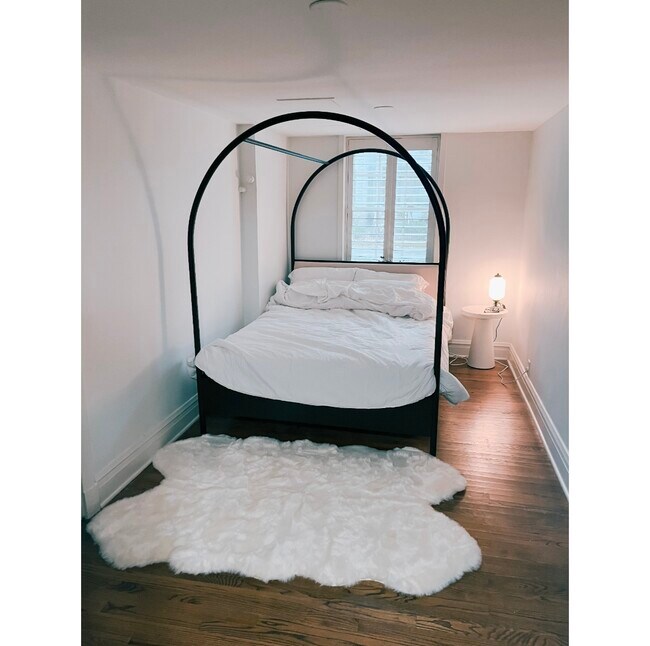 Foto del edificio - 49 E Cedar St