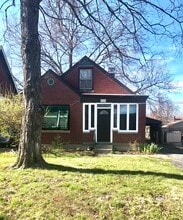 Building Photo - 2225 Hawthorne Ave