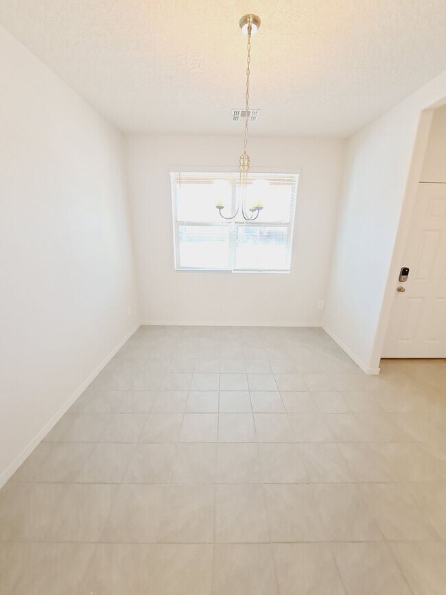 Foto del edificio - Energy Efficient Home 3bed 2 bath in Huning.