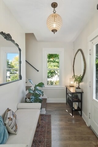 Building Photo - 114 Harrison St