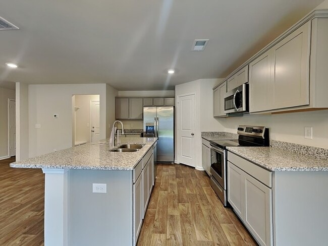 Building Photo - 456 Red Poll Wy