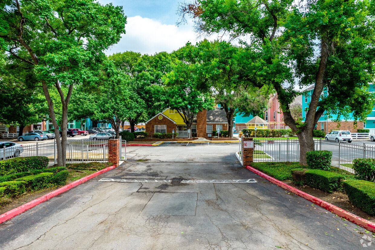 Boardwalk At Windcrest Apartments in San Antonio, TX