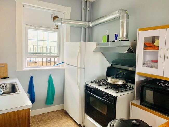 Photo - 78 Glenville Terrace Townhome