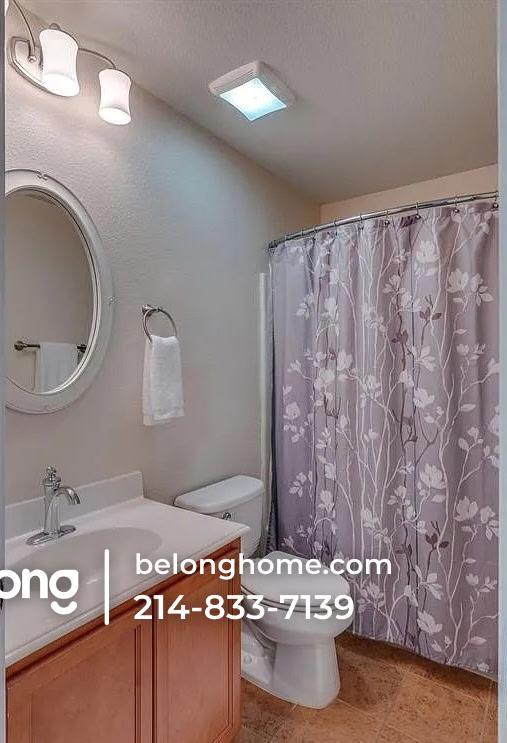 Building Photo - 15833 Coyote Hill Dr