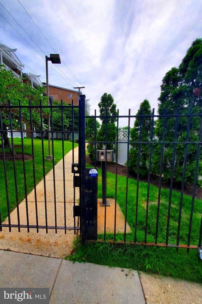 Foto del edificio - 2609 Douglass Rd SE