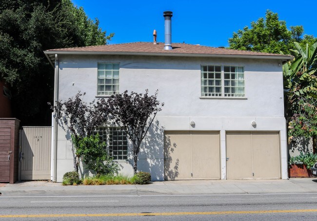Building Photo - 1419 Cloverfield Boulevard