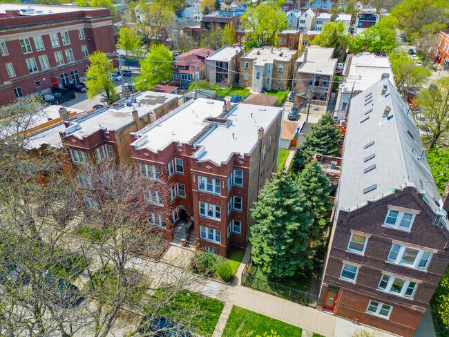 Foto del edificio - 3352 N Monticello Ave