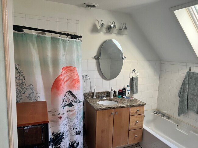 Bathroom - 323 N Maple Ave