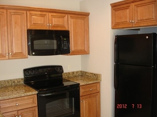 Kitchen - 337 Shears St