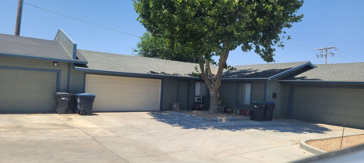 Building Photo - 1401 Cimarron, Tehachapi Apartment
