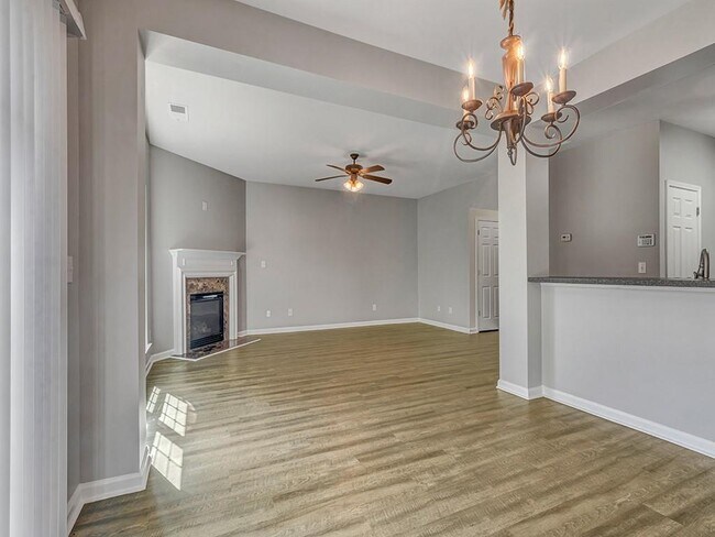 Building Photo - 2275 Gateview Ct