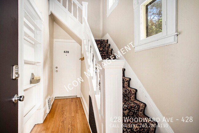 Foto del edificio - 428 Woodward Ave
