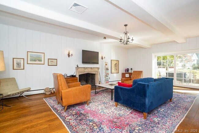 Foto del edificio - 5 Sylvan Farms Ln