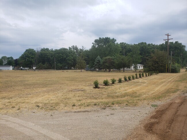 Building Photo - 5450 Pear Ave