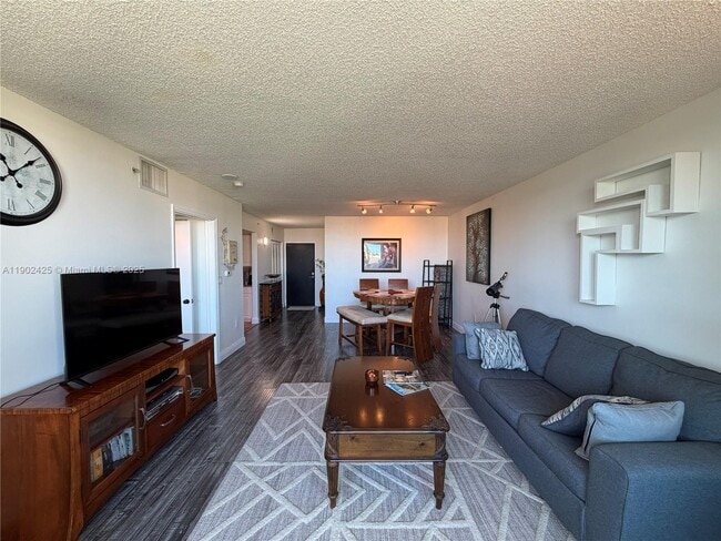 Foto del edificio - 90 Alton Rd