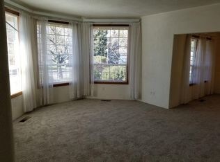 Building Photo - 1411 Larson Creek Dr