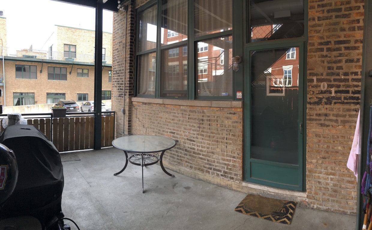Front deck - 1720 N Marshfield Ave
