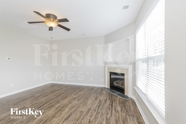 Building Photo - 14016 Millers Creek Ln