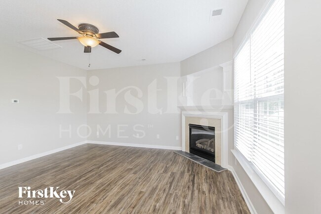 Foto del edificio - 14016 Millers Creek Ln