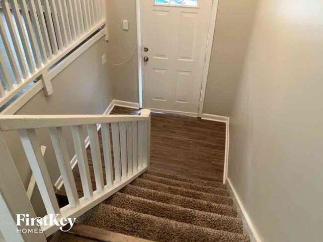 Building Photo - 4163 Northstrand Dr