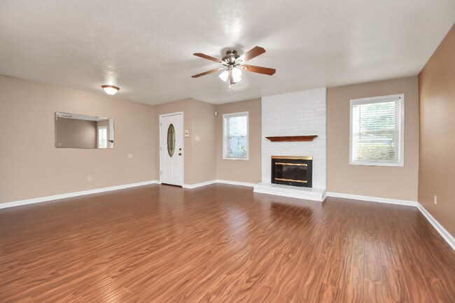 Foto del edificio - 22819 Carter Moir Ln