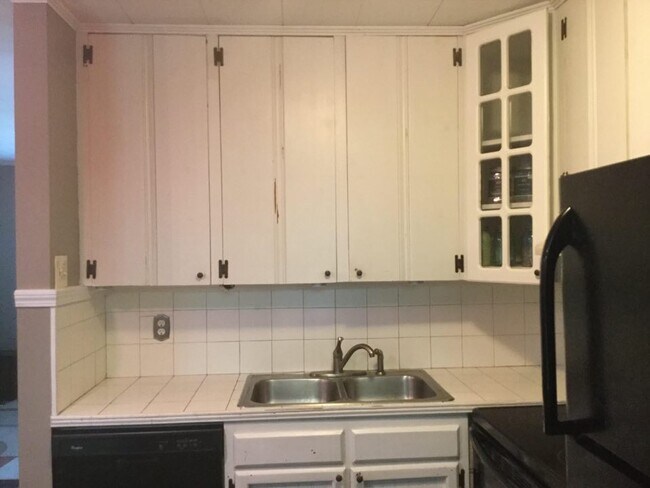 Foto del edificio - 3815 Greenleaf St