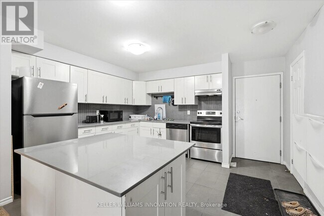 Building Photo - 508 Quiet Pl