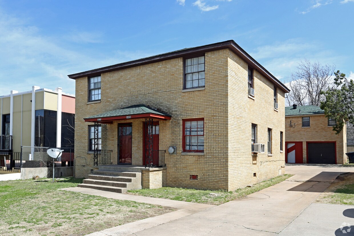 Primary Photo - 4408-4410 N Classen