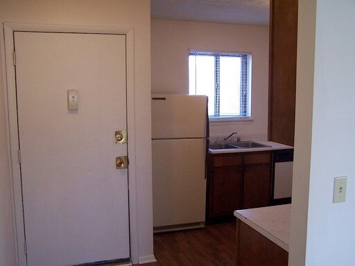 Building Photo - 3640 Bold Bidder Dr
