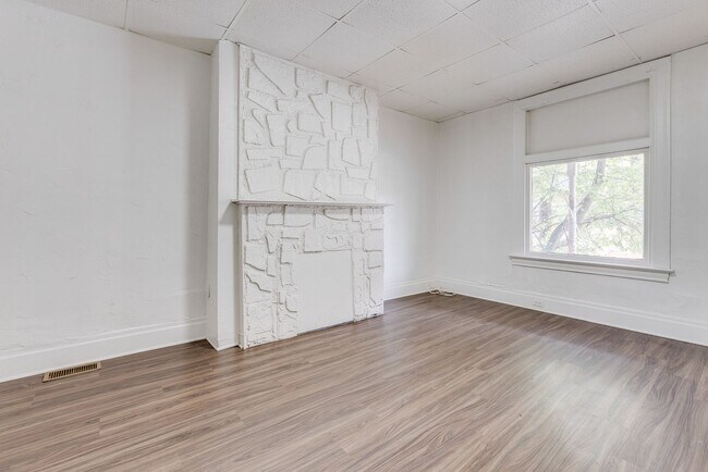 Foto del edificio - 112 Tecumseh St