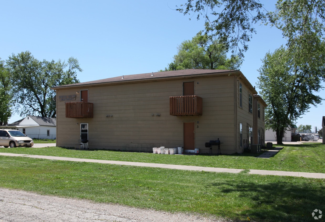 Building Photo - 2031 NW Logan St