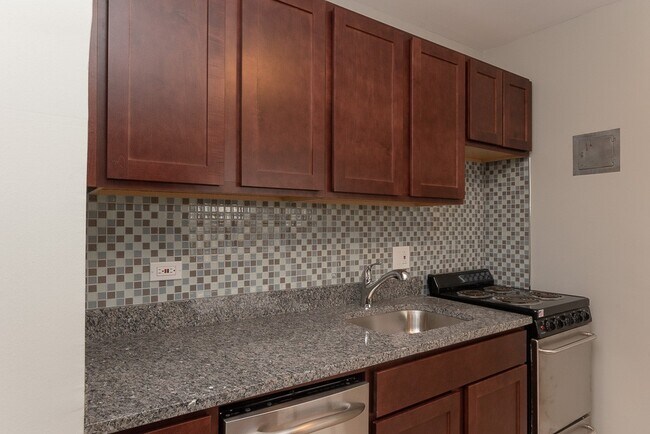 Foto del edificio - 450 W Wellington Ave